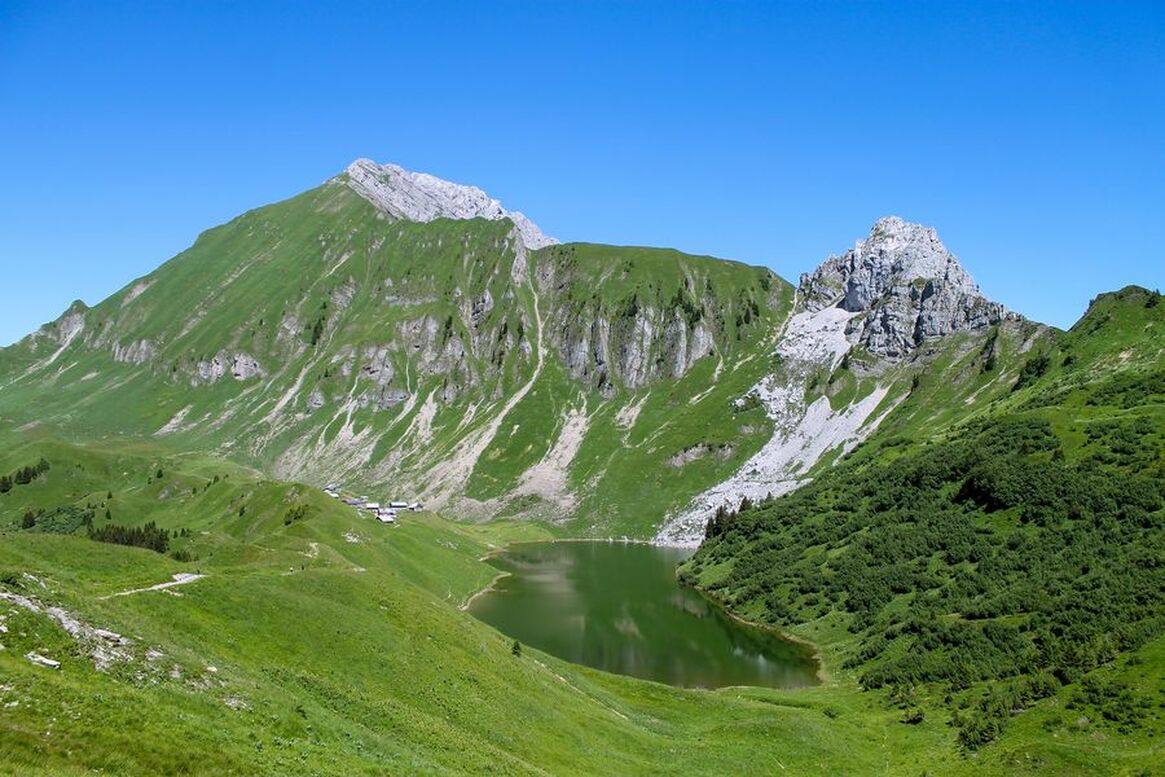 Lessy lake