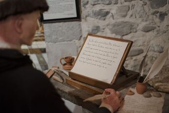 Guided tours of the Middle Age Museum